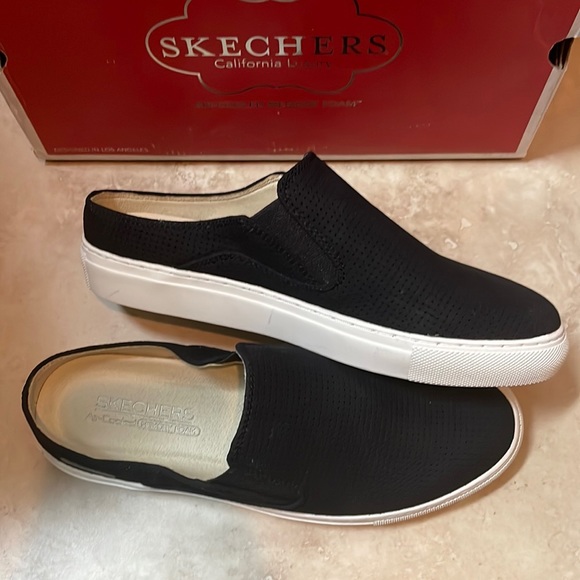 skechers mules memory foam